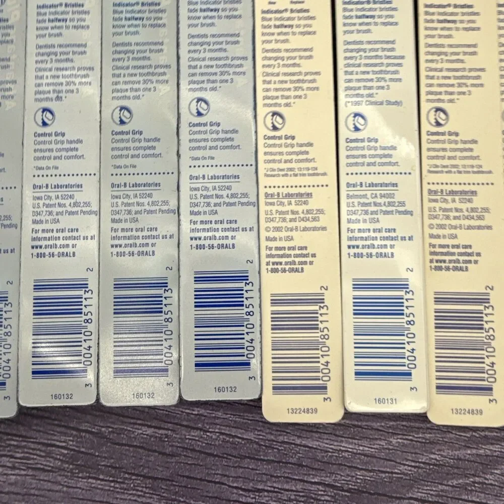 14 LOT 2002 Oral B Advantage Plus Toothbrush Regular 40 MEDIUM Control Grip NOS